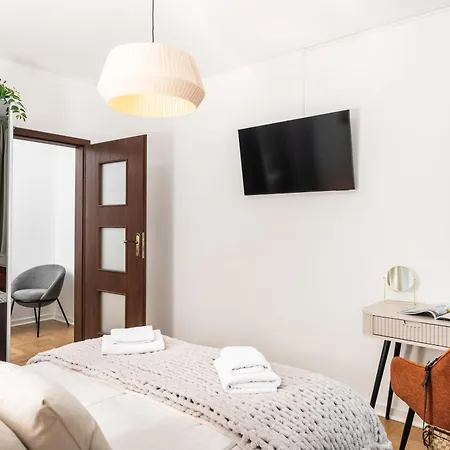 Lovely By The Vistula River Wawel Castle View Swimming Pool Sauna Gym Parking *