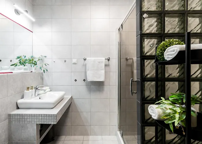 公寓 Lovely By The Vistula River Wawel Castle View Swimming Pool Sauna Gym Parking 克拉科夫