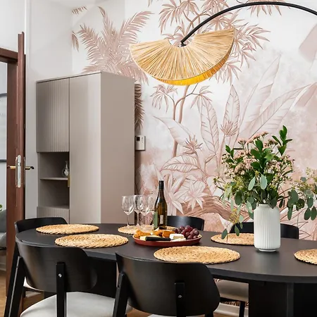 Lovely By The Vistula River Wawel Castle View Swimming Pool Sauna Gym Parking Kraków