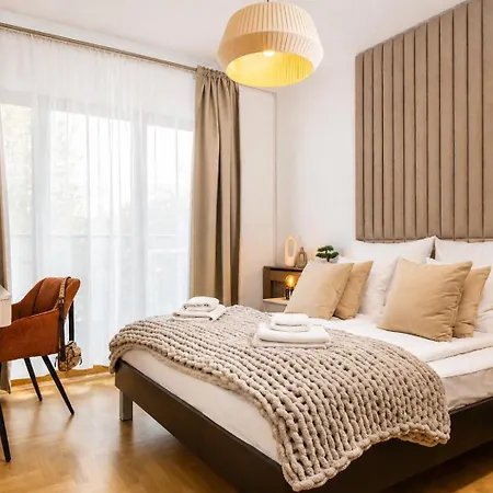 Lovely By The Vistula River Wawel Castle View Swimming Pool Sauna Gym Parking アパート *